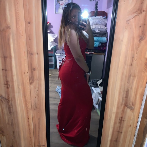 windsor long red sparkly dress - Picture 4 of 5